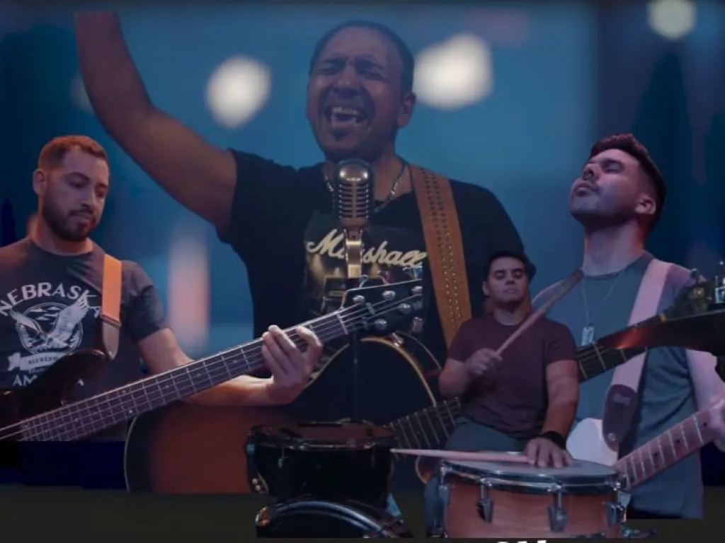 Sherman - Foto con banda