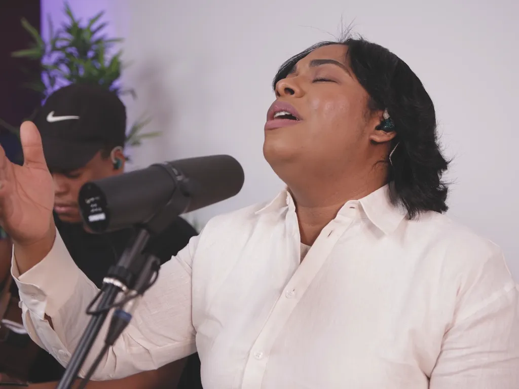 TOMA PRINCIPAL 1.00_03_10_18.Still004