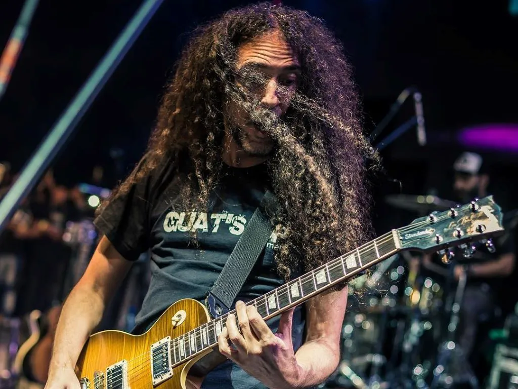 43952680_1893409687379679_2721199615553568768_n