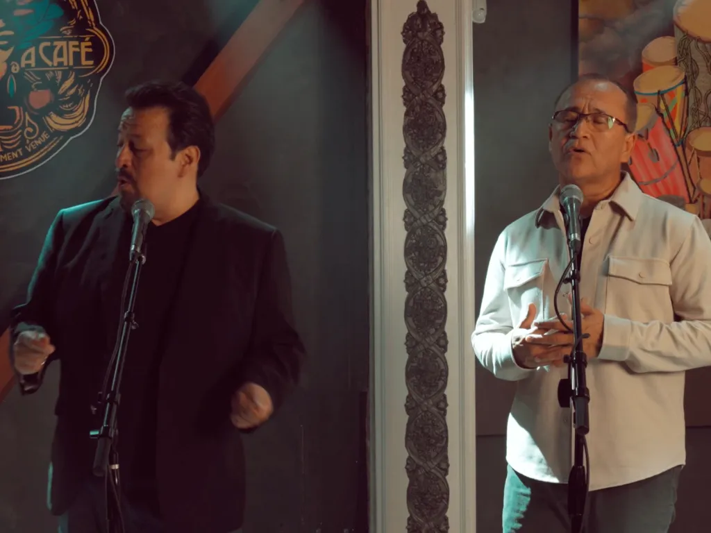 Danny Martinez Featuring Luis Enrique