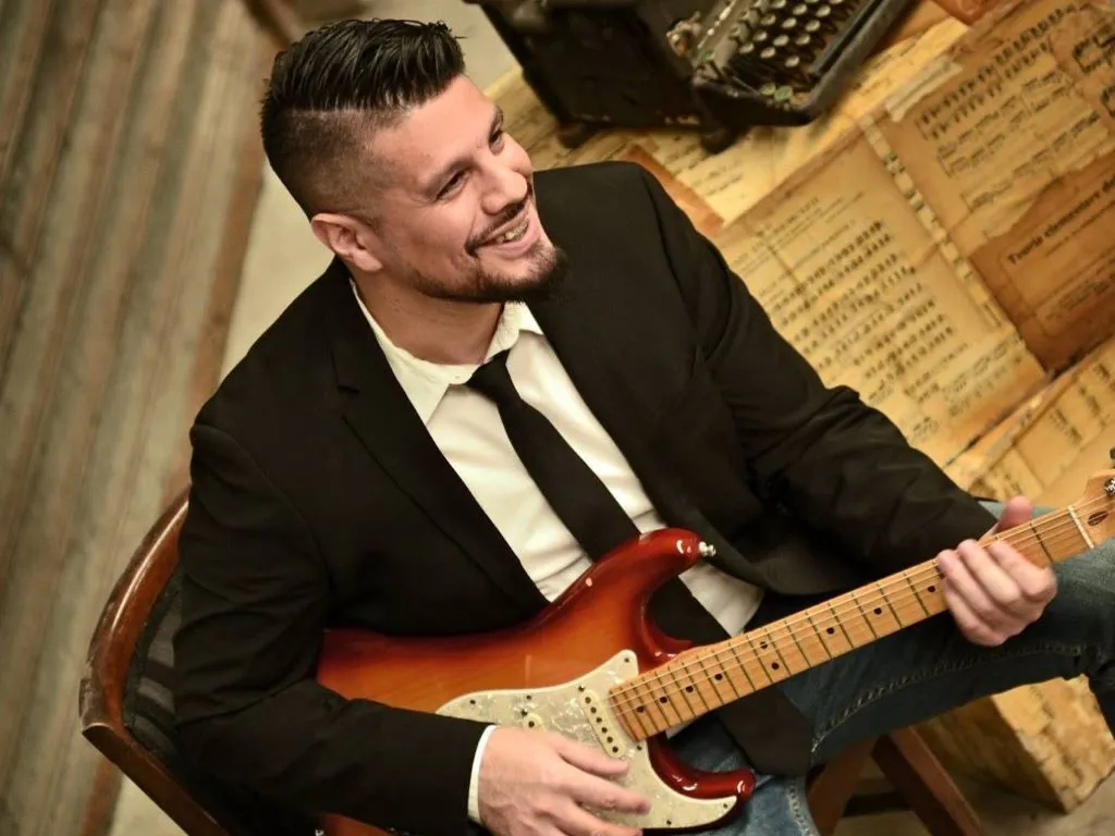 23456292_10155530265703001_6888187753213043498_o - copia