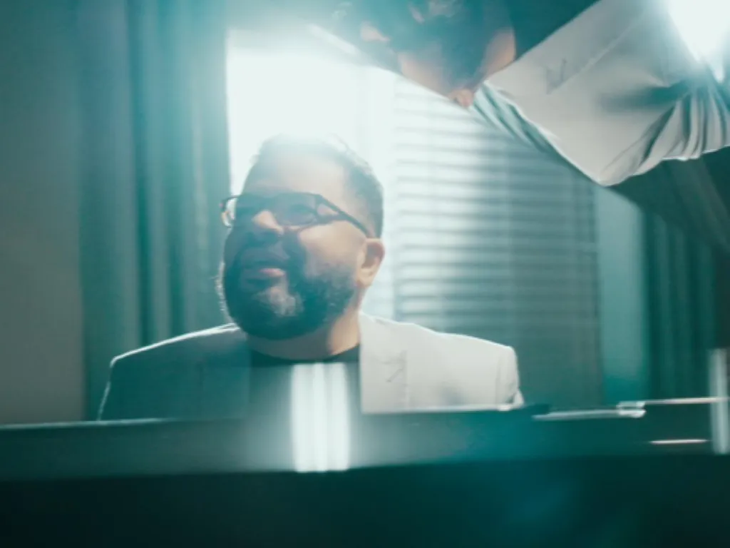 Puchi Colon - Me_asombra_tu_amor