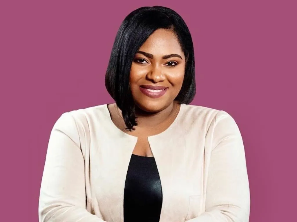 Chanel Novas Se acerca el milagro Foto prensa - 3